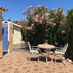 Hayahay With Private Pool & Amazing View קלפה