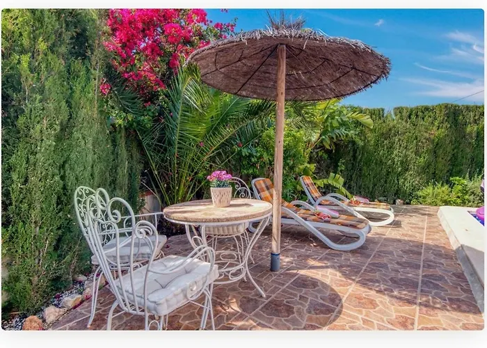 Hayahay With Private Pool & Amazing View Villa *