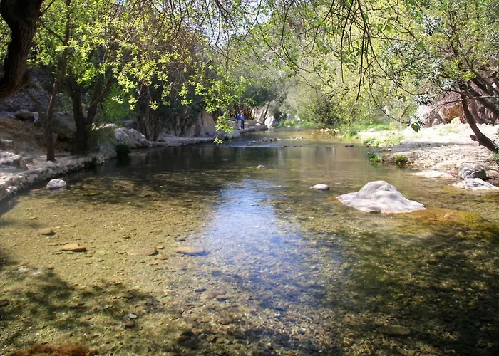 Hayahay With Private Pool & Amazing View Villa